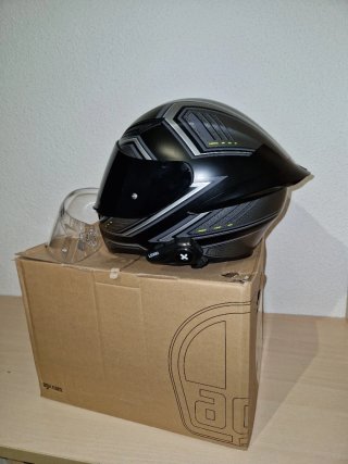 Casco AGV K1S con Intercomunicador