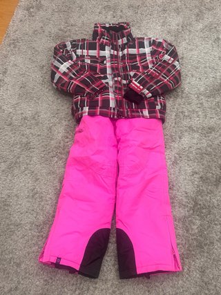 Traje de esquí infantil a cuadros y rosa