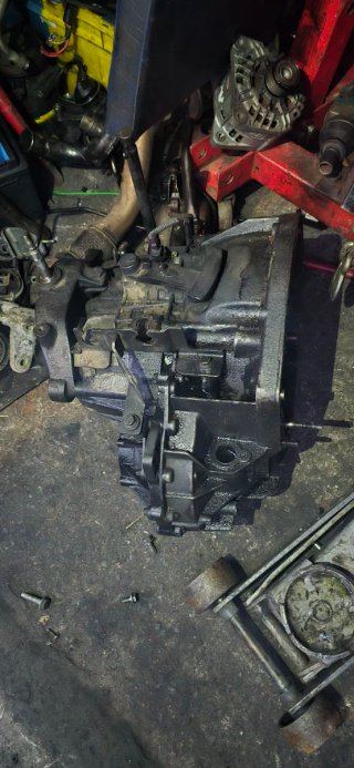 Caja de Cambios Renault Trafic 5 Velocidades