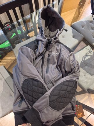 Chaqueta de moto con protectores incluidos