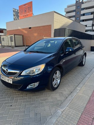 Opel Astra 2013