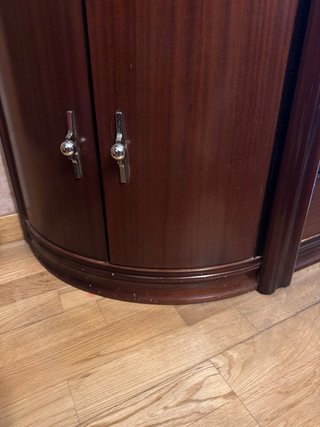 Vetrina vintage in legno con luce