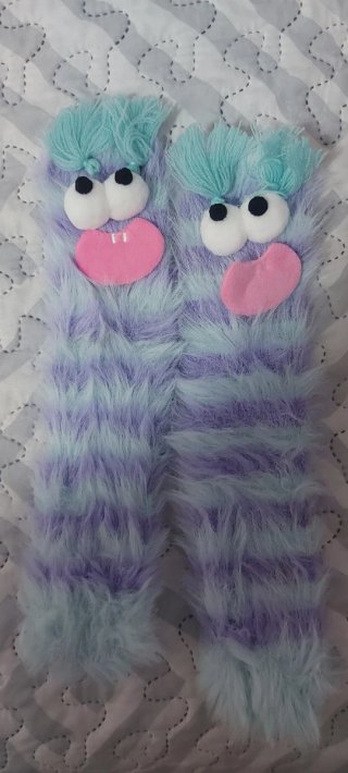 Calcetines de Peluche con Diseño de Monstruo