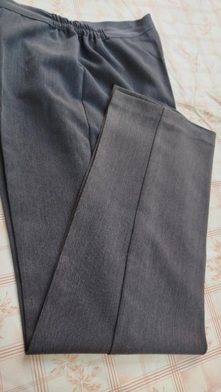 Pantalón Gris Chica