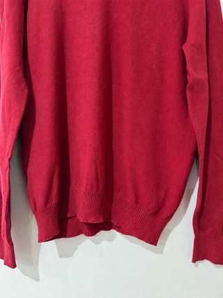 Jersey EW Rojo Cuello Pico Manga Larga Talla M