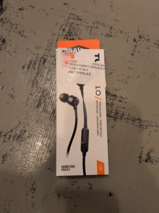 Auriculares JBL TUNE 110 negros