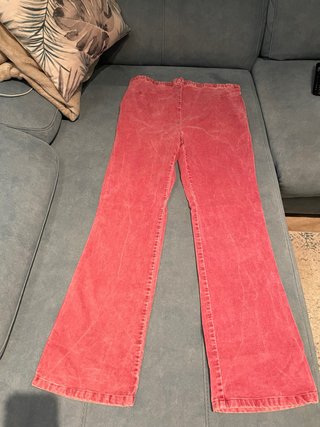 Pantalones premamá acampanados rojos