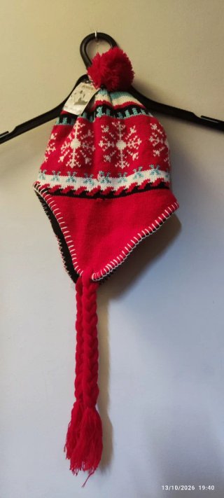 Gorro infantil invierno Boden pompón trenzas