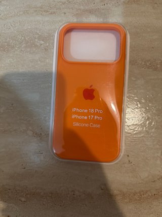 Funda Silicona Naranja iPhone 17 Pro / 18 Pro