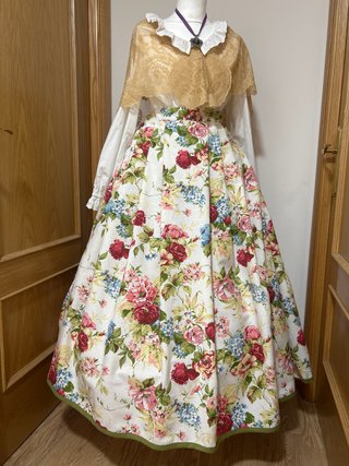 Traje Baturra Talla 38/42 a estrenar