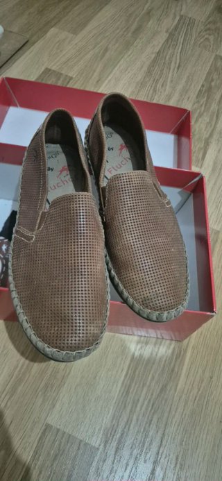 Zapatos Fluchos Beige Talla 40