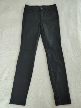 Pantalón Pitillo Encerado Massimo Dutti Talla 36
