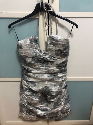 Vestido fiesta plata drapeado