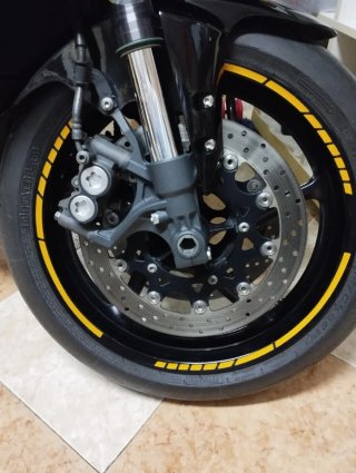 Yamaha YZF R1 escucho ofertas