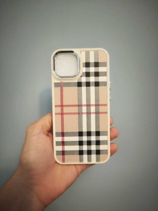 Custodia per iPhone 13 bianco con design