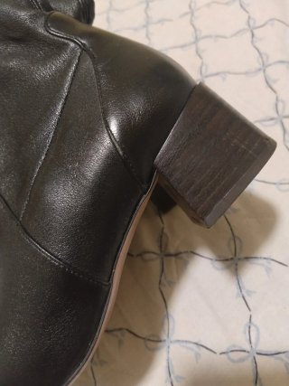 Botines de piel negros