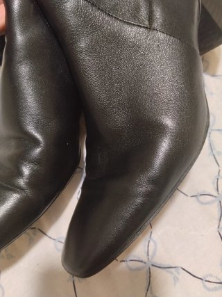 Botines de piel negros