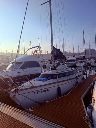 Velero Dufour 2800