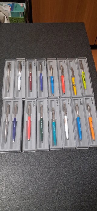 Sfere Parker Jotter pubblicitarie ultimo lotto .
