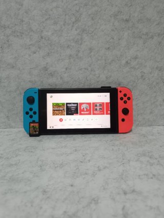 Nintendo Switch V2 + Minecraft
