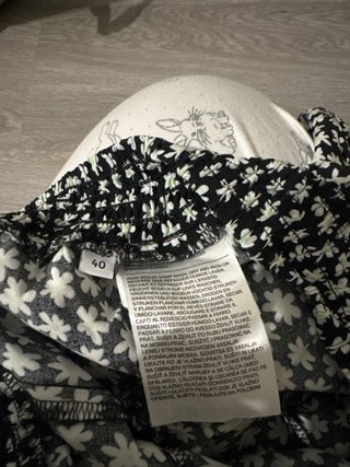 Falda corta estampada flores