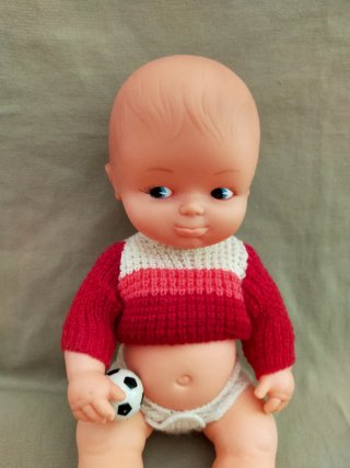Muñeco Copito de Famosa con Ropa Original
