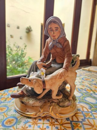 Figura porcelana estilo Capodimonte