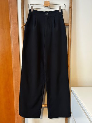 Pantalón de vestir Stradivarius