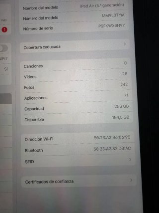 iPad Air 5ª generazione 256GB + custodia con tastiera