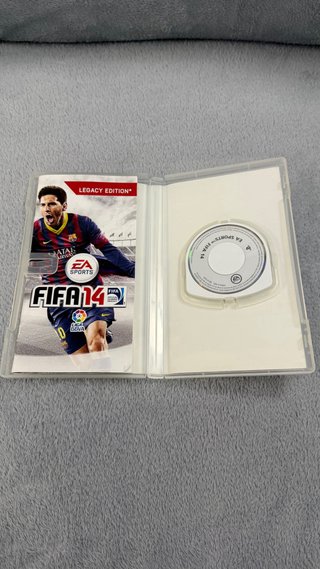 FIFA 14 Legacy Edition PSP