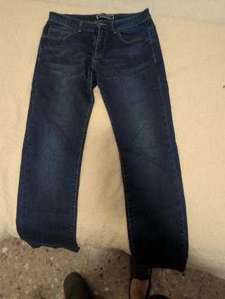 Pantalón vaquero ajustado azul