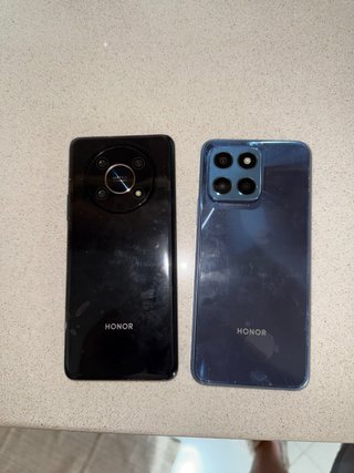 2 Móviles Honor Negro y Azul