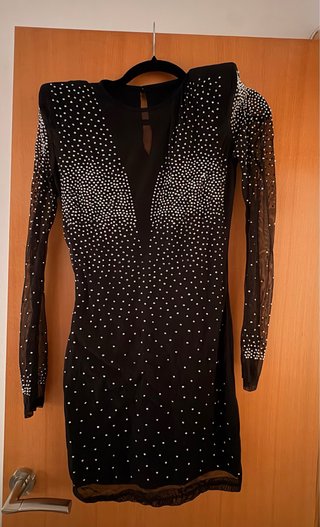 Vestido Negro con Pedrería