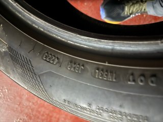 235/55 R18 100V Goodyear