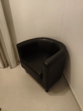 Sillón Negro de Piel Sintética