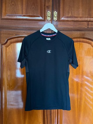 Camiseta deportiva Champion negra