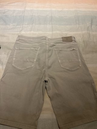 Pantalón corto Springfield beige talla 34