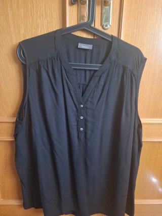 Blusa negra Yessica