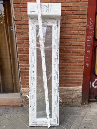 Ventana oscilobatiente 1,95x0,5 m