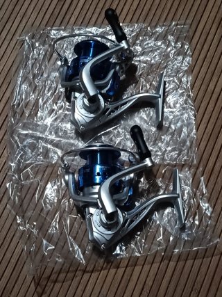 2 x Carretes Spinning Serie 3000