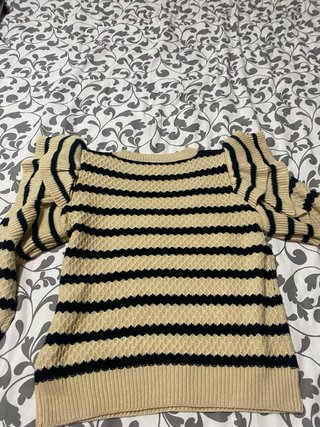 Jersey con volantes y rayas