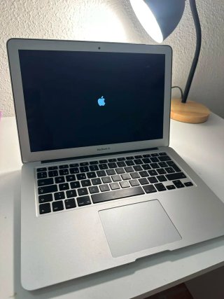 Apple MacBook Air 13" 2017 Plata
