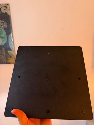 PS4 Slim 500GB + Controller + 5 Giochi
