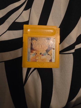 Pokemon amarillo game boy