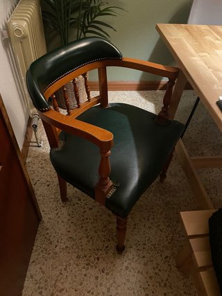 Sillón de escritorio antiguo