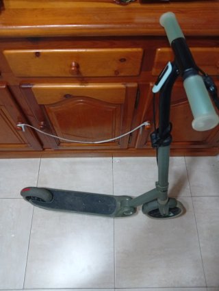 Patinete plegable color verde