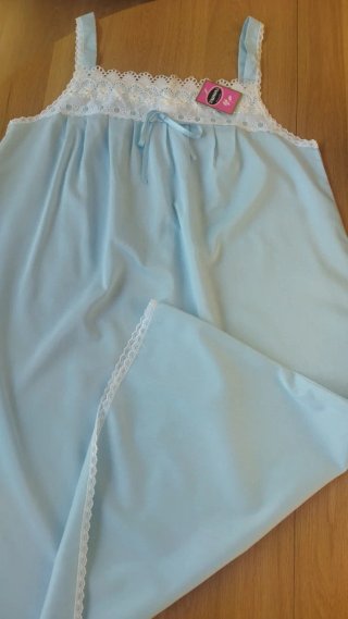 Camisón vintage azul con encaje