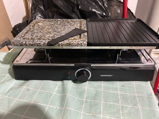 Plancha Eléctrica SilverCrest con Piedra