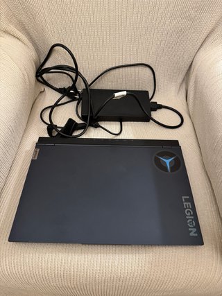 Lenovo Legion para piezas o reparar + cargador