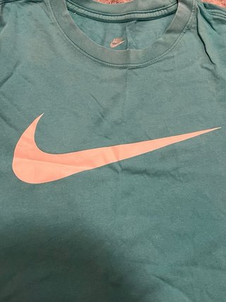 Camiseta Nike Azul Logo